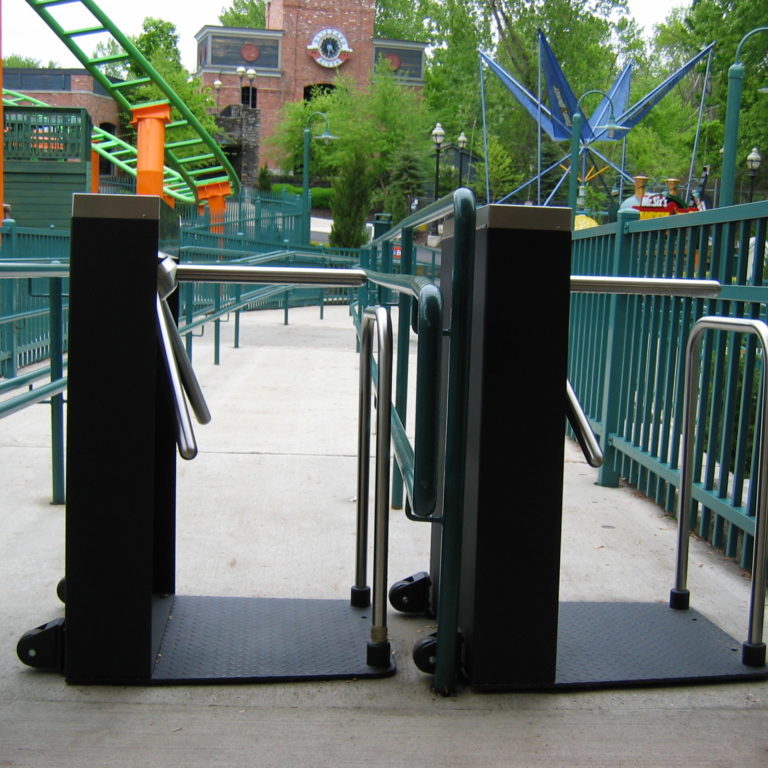 LC 100 six flags portable