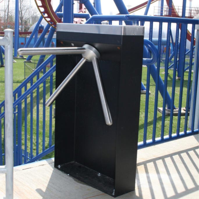 waist high turnstile at amusement park entrance