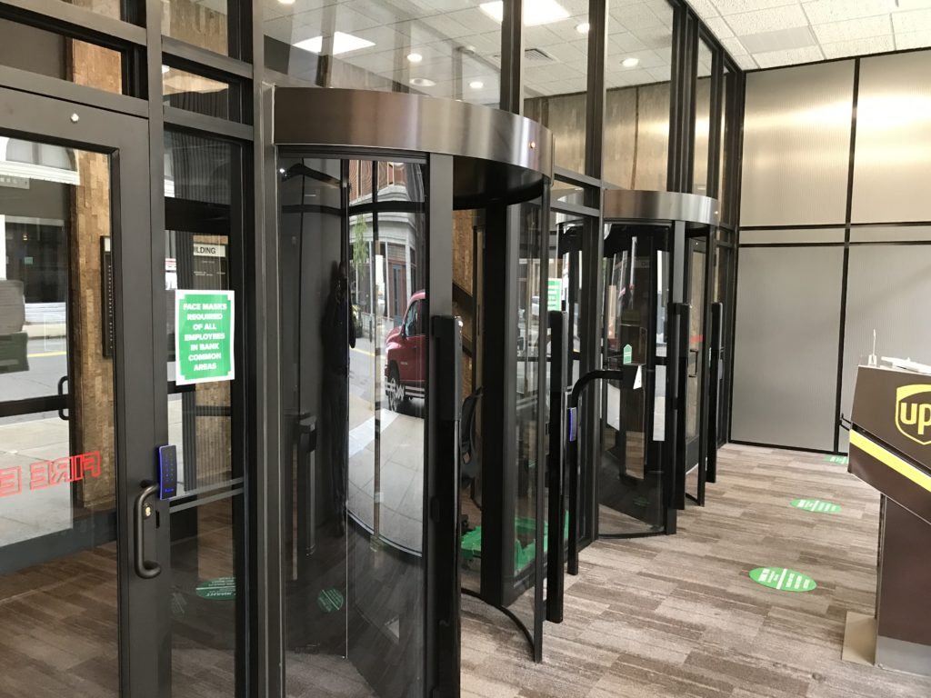 HT70-full-height-revolving-entry-turnstile-hayward-turnstiles-scaled-1